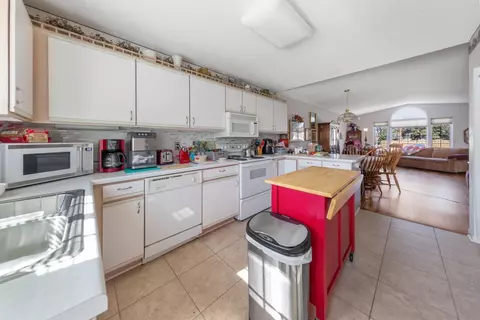 2401 Cornell Dr, Faribault, MN 55021 photo 11