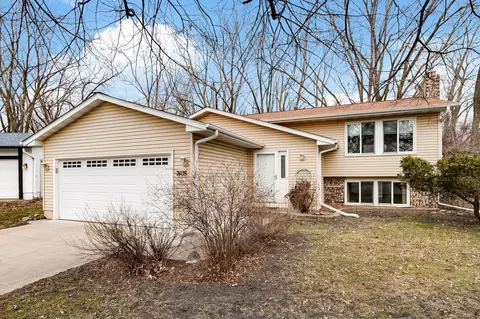7408 Candlewood Dr N, Brooklyn Park, MN 55445