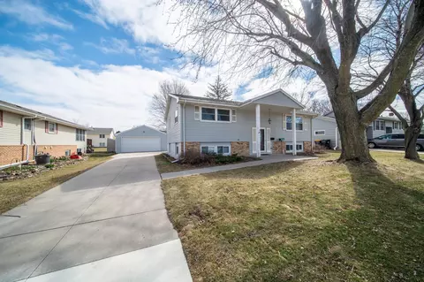 608 5th Ave SE, Stewartville, MN 55976