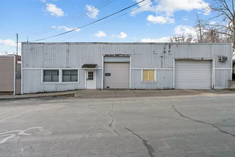104 Madison St SW, Watertown, MN 55388