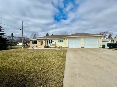 324 NW 5th St, Buffalo Lake, MN 55314