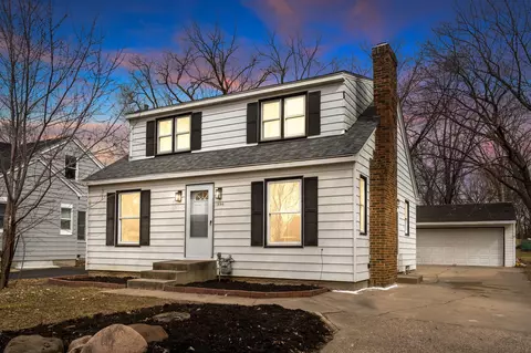 1844 Flandrau St, Maplewood, MN 55109
