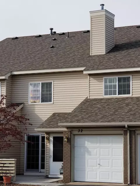 13165 Meadowood Curv NW #32, Coon Rapids, MN 55448