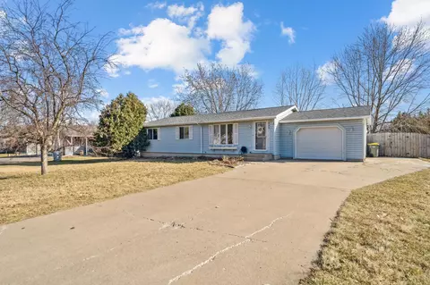 339 Hillside Cir, Baldwin, WI 54002