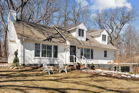 5415 Pineview Ln N, Plymouth, MN 55442