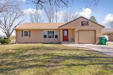 116 S Morningside Dr, Le Sueur, MN 56058