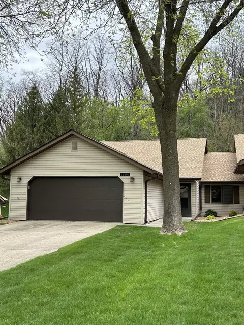 1666 Cobblestone Ct, Red Wing, MN 55066