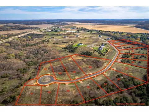 407 Moelter Ln, Troy Twp, WI 54016