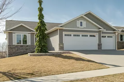 5674 King Arthur Rd NW, Rochester, MN 55901