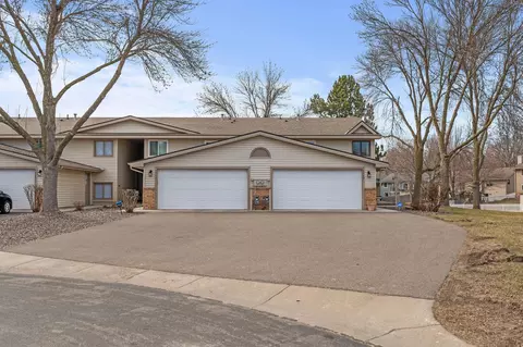 6269 Monticello Ln N, Maple Grove, MN 55369