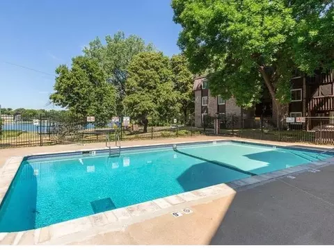 4201 Lakeside Ave N #305, Brooklyn Center, MN 55429
