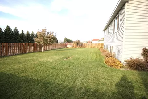 6242 Cory Cir, Saint Cloud, MN 56303 photo 4