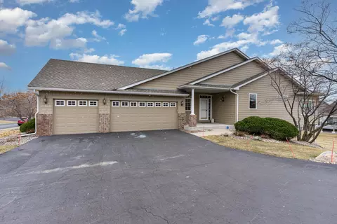 15362 Jeffers Pass NW, Prior Lake, MN 55372
