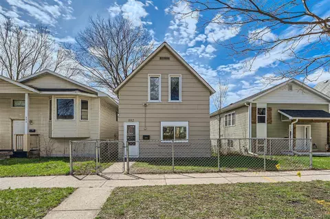 892 York Ave, Saint Paul, MN 55106