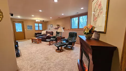 Living - 1700 11th Ave SE, Saint Cloud, MN 56304 photo 8 of 9