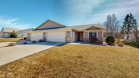 1012 Southern Ridge Dr SW, Rochester, MN 55902