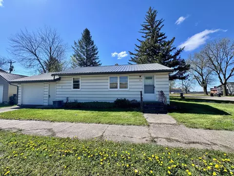 225 Centre St E, Vesta, MN 56292