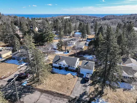 26 E Niagara St, Duluth, MN 55811 photo 2