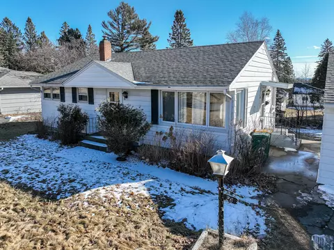 26 E Niagara St, Duluth, MN 55811 photo 4