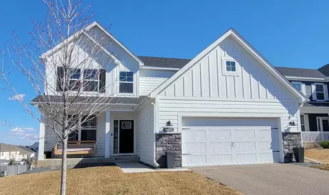 18072 Hartlin Ave, Lakeville, MN 55044