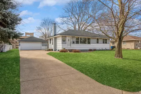 690 57th Ave NE, Fridley, MN 55432