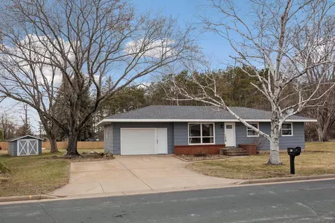 507 Helen St N, North Hudson, WI 54016