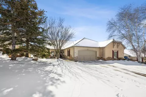 8732 Wedgemere Dr, Victoria, MN 55386