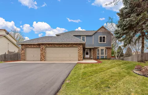 8492 Jody Ln S, Cottage Grove, MN 55016