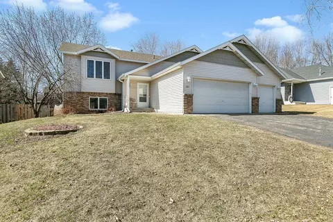 807 7 12 Ave N, Sauk Rapids, MN 56379