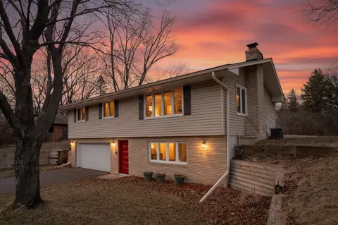 433 79th Way NE, Fridley, MN 55432