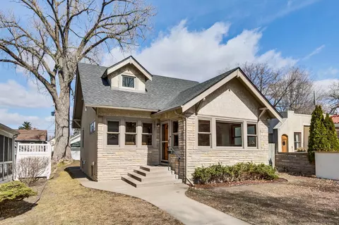 2081 Sargent Ave, Saint Paul, MN 55105