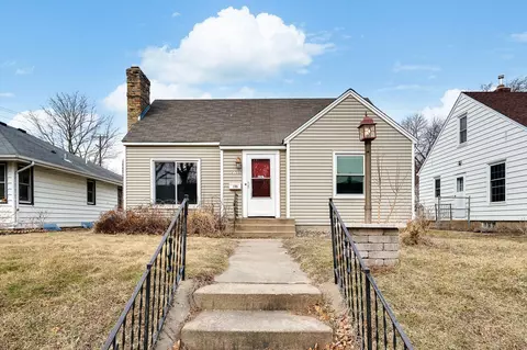 2705 York Ave N, Robbinsdale, MN 55422
