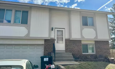 786 125th Ln NE, Blaine, MN 55434