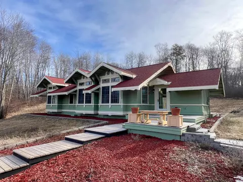 3932 N Country Cir NE, Bemidji, MN 56601
