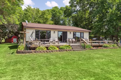 1261 4th St, Almena, WI 54805