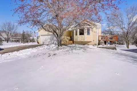 4938 River Wood Dr, Savage, MN 55378