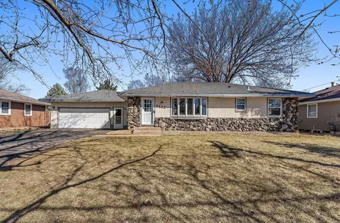 6692 85th St S, Cottage Grove, MN 55016