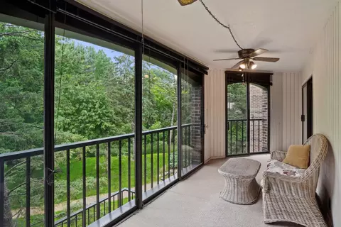 6051 Laurel Ave #216, Golden Valley, MN 55416