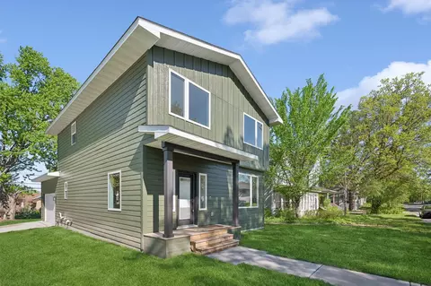 1743 Malvern St, Lauderdale, MN 55113