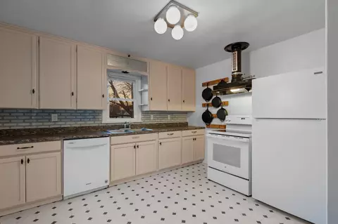 800 8th St SE, Austin, MN 55912 photo 17