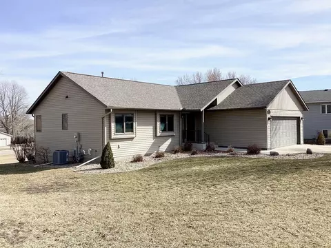 2018 Bayview Dr, Albert Lea, MN 56007 photo 3