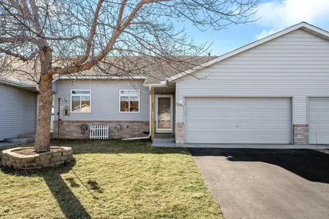 1525 Balinese St, Shakopee, MN 55379