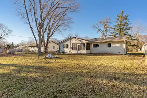 Exterior - 310 Sumner St E, Northfield, MN 55057 photo 7 of 11