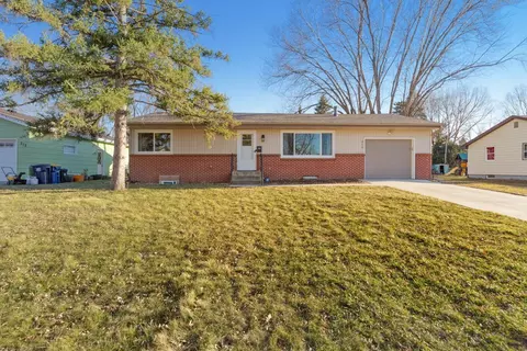 Exterior - 310 Sumner St E, Northfield, MN 55057 photo 2 of 11
