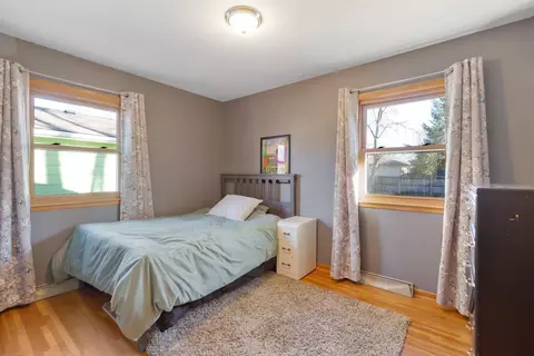 Bedroom - 310 Sumner St E, Northfield, MN 55057 photo 6 of 9