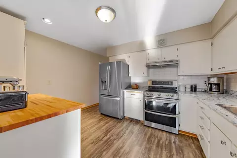 Kitchen - 310 Sumner St E, Northfield, MN 55057 photo 5 of 5