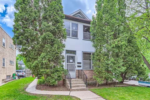 1860 Saint Clair Ave, Saint Paul, MN 55105