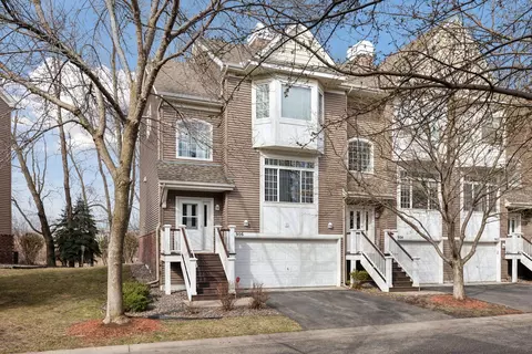 906 Trenton Ln N, Plymouth, MN 55441