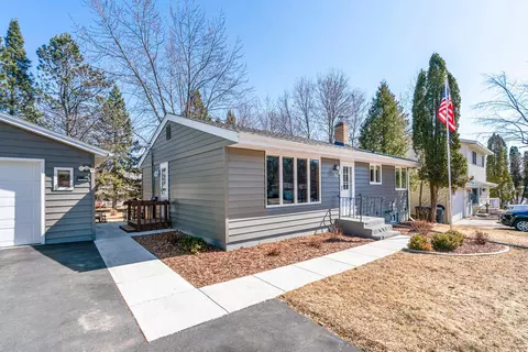 718 Ebony Ave, Duluth, MN 55811 photo 2
