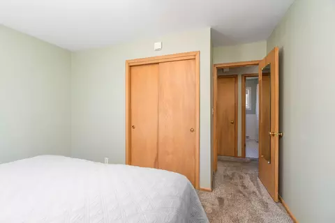 718 Ebony Ave, Duluth, MN 55811 photo 18